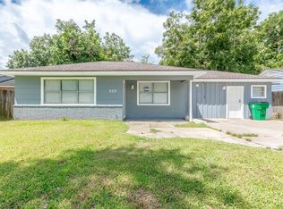 508 Farrer St, Angleton, TX 77515