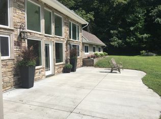 32 Plains Rd, Tolland, CT 06084