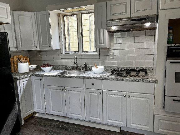 2nd image of 217 Lexington Ave #2