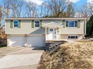 259 Darlan Hill Dr, Pittsburgh, PA 15239