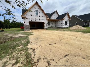 114 Ashton Ln, Lumberton, NC 28360