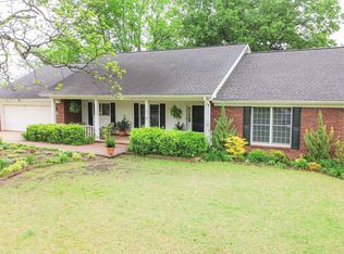 103 N Lakeside Ln, Newport, AR 72112