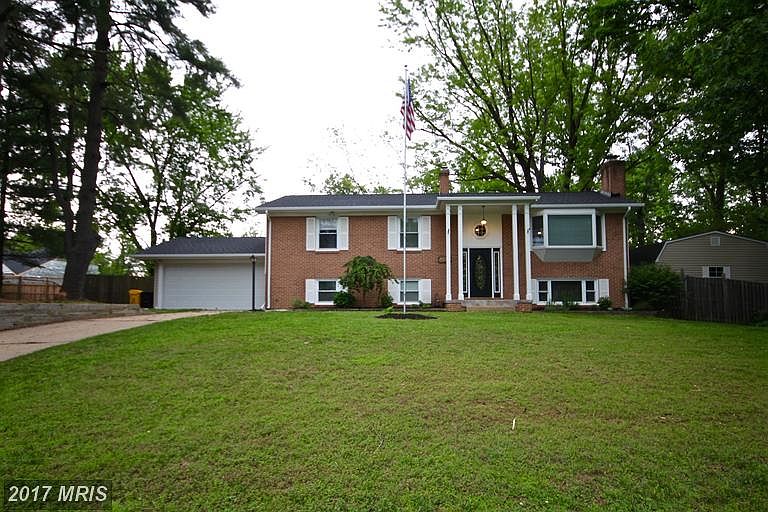 1st image of 106 Speicher Dr