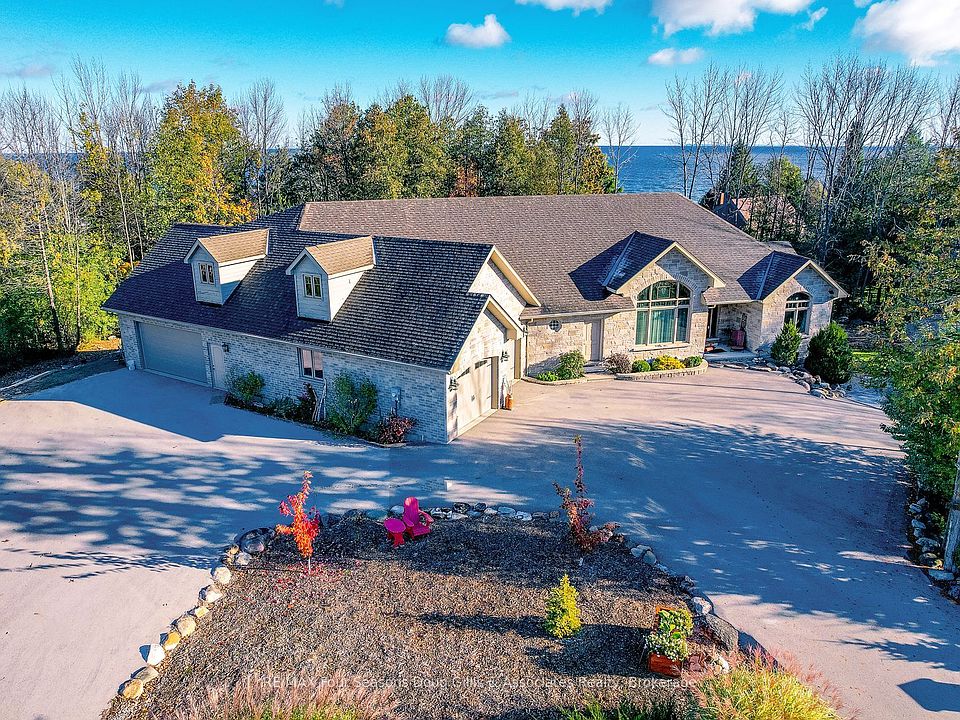 1st image of 135 Algonquin Dr