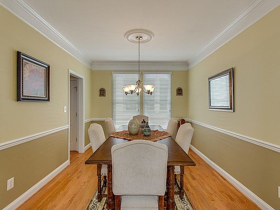 5th image of 5651 Tower Hill Cir