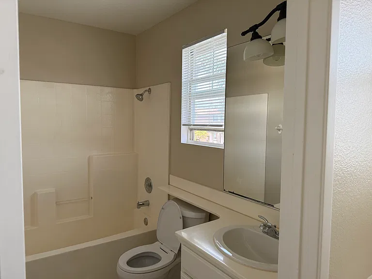 39561 Tischa Dr — Photo 20