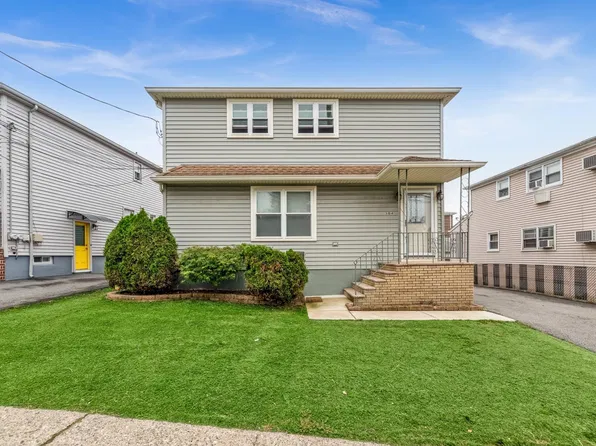 304 Lake Ave, Lyndhurst, NJ 07071