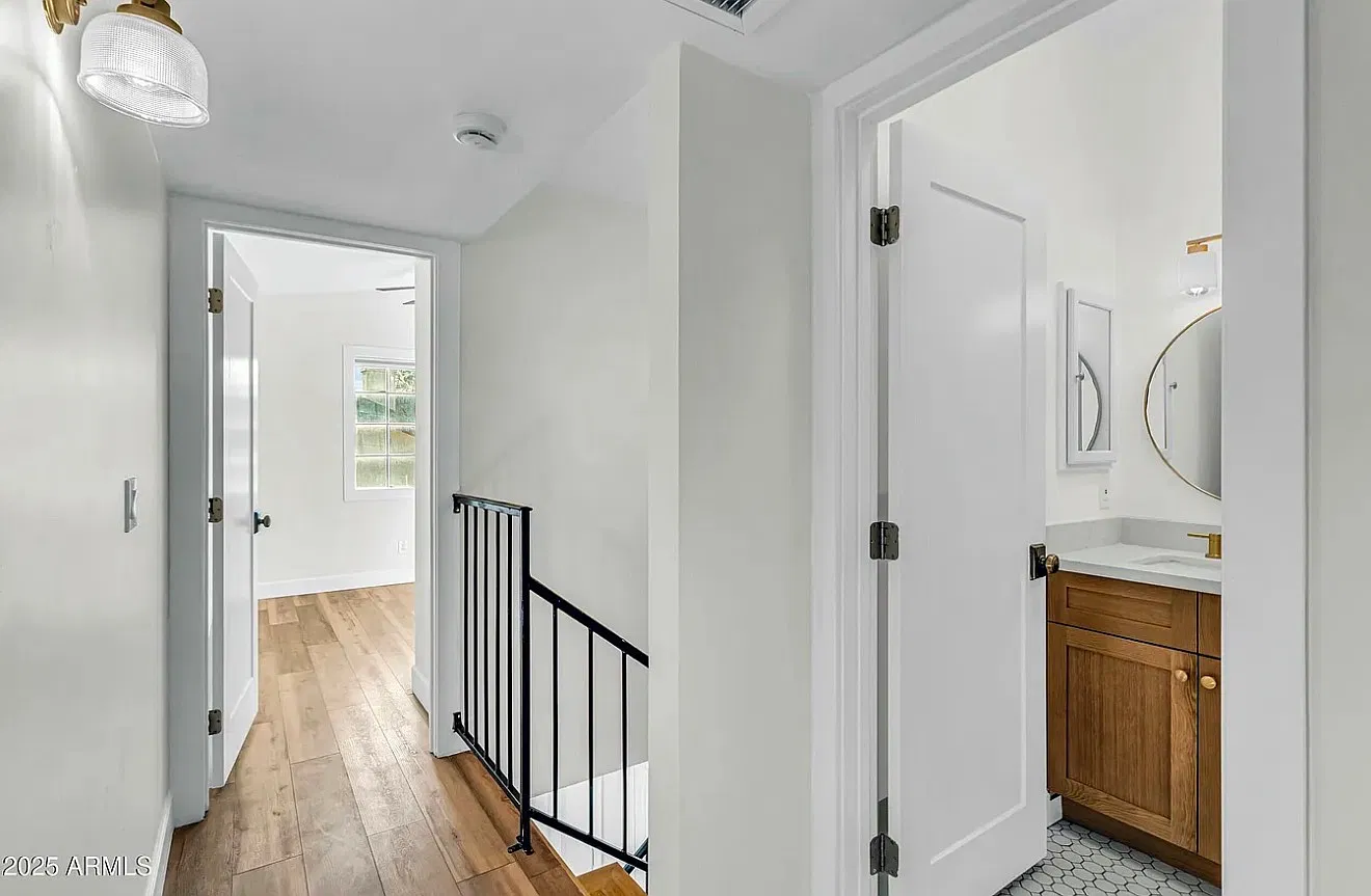 3 bed, 1430 sqft, $2,300 — Photo 3
