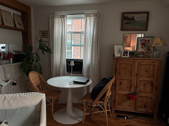 4th image of 259 Raleigh Way