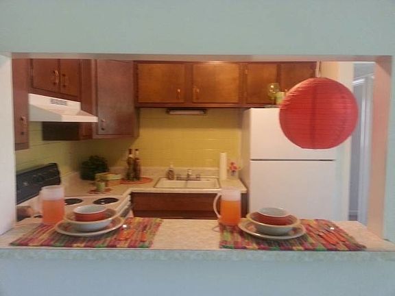 Kitchen/Breakfast Bar