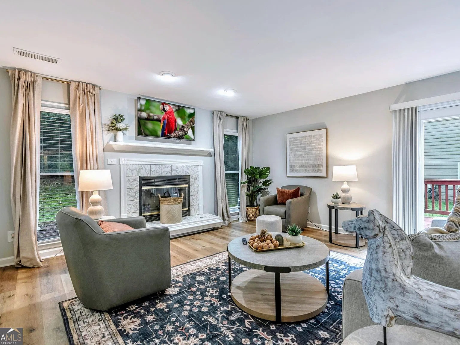 4 bed, 2.5 bath, 2149 sqft, $6,500 — Photo 3