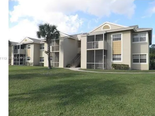 800 Cypress Park Way #J1, Pompano Beach, FL 33064