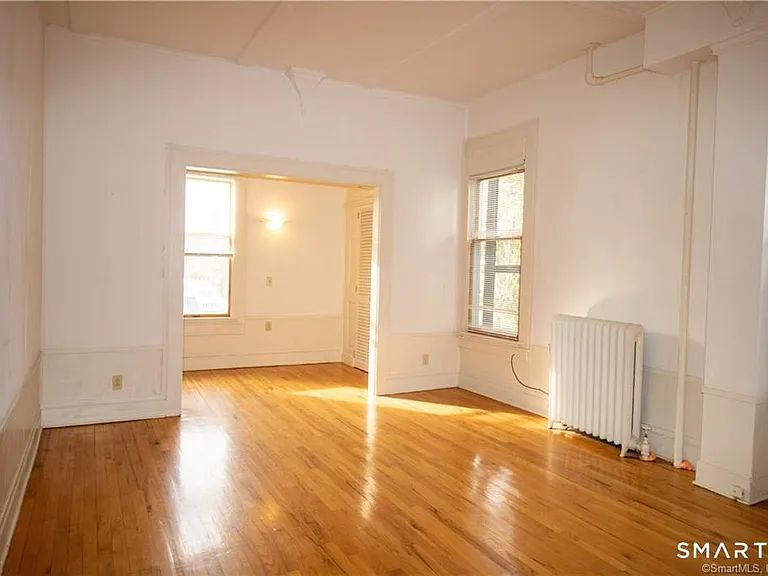 883 Montauk Ave #2 — Photo 7