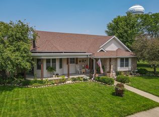 693 Hesburgh Dr, Manteno, IL 60950