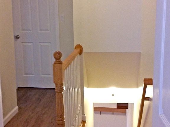3rd image of 7 S Lantern Ln #7A