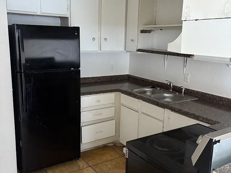 2354 N Lamb Blvd #B — Photo 2
