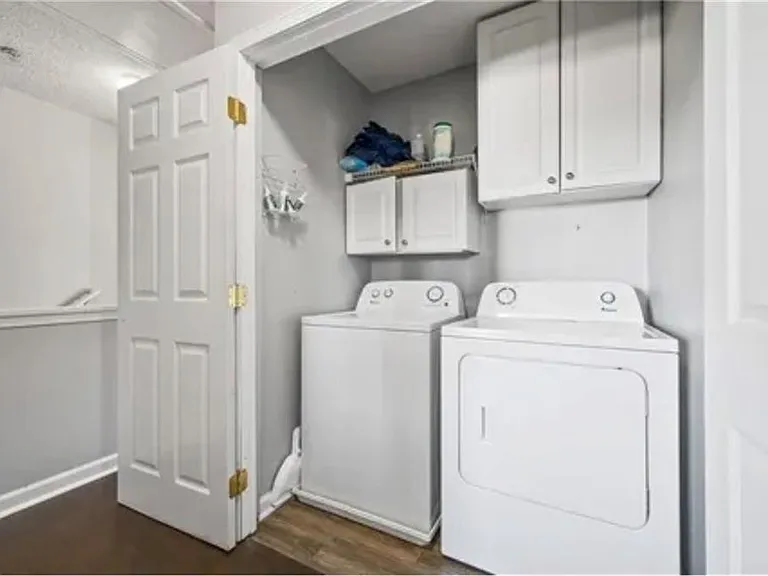 615 Market Place Ln — Photo 21