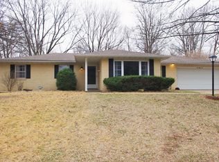 122 E Shore Dr, Belleville, IL 62221