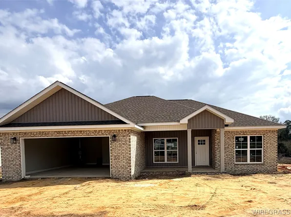 534 N John St, New Brockton, AL 36351