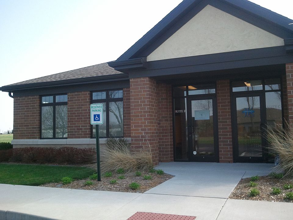 1st image of 921 Park Dr Ste D