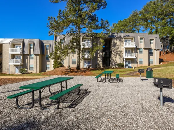 Valley Station Apartment Homes