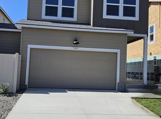 910 S Yolo Pl, Kennewick, WA 99336