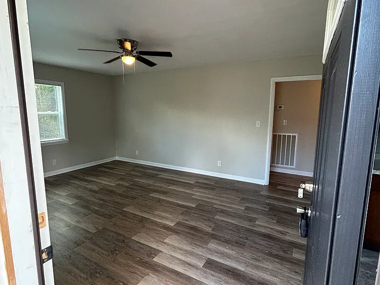 1000 McHann Dr — Photo 14