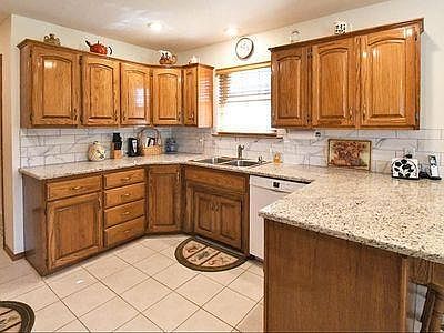 5th image of 155 Cody Drive