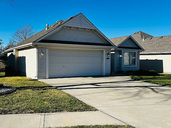 3rd image of 1372 SW Heartwood Dr