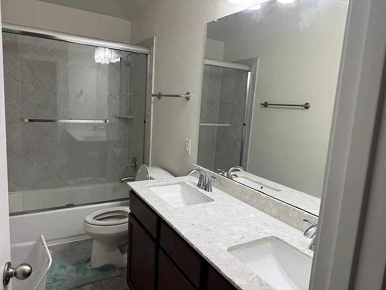 505 Weizenbock Ln — Photo 30
