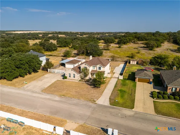 359 Crossland Dr, Killeen, TX 76543