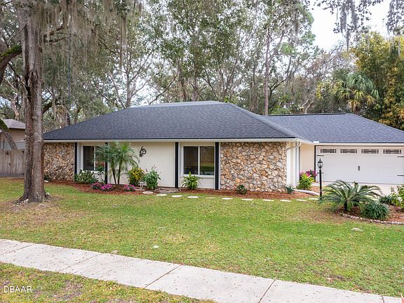 3rd image of 6112 Palmas Dr