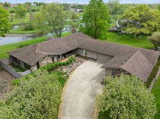 35W120 Duchesne Dr, Dundee, IL