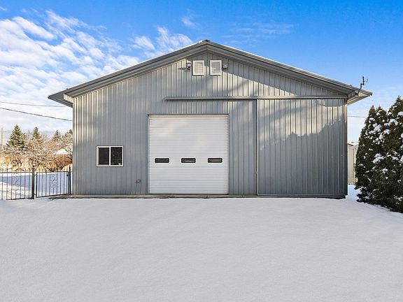 2nd image of 2023 S Balfour Blvd