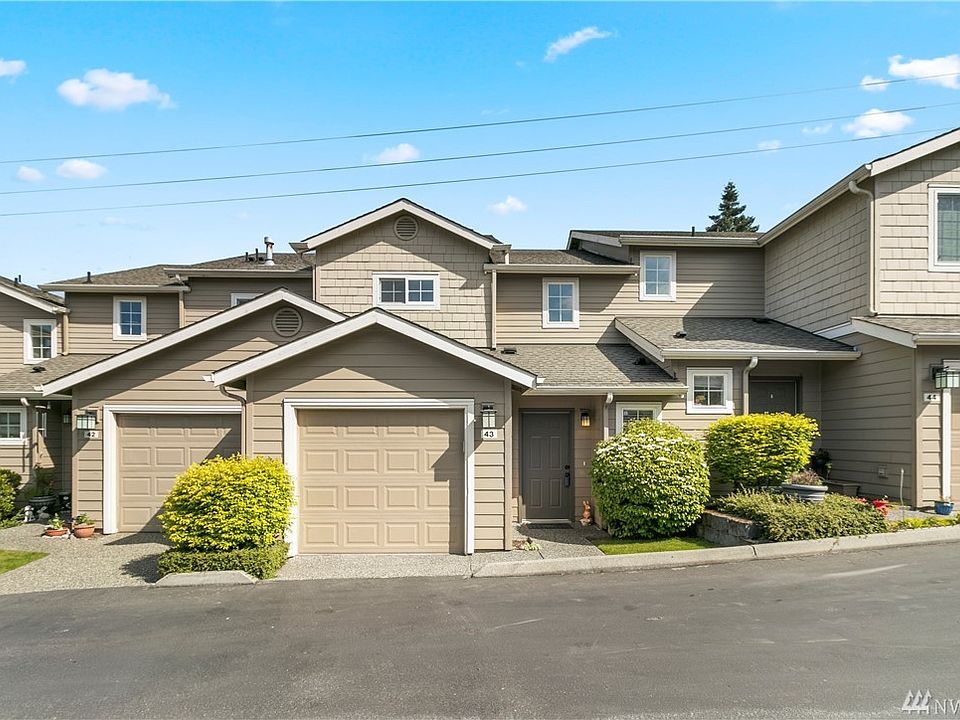 Nice private entrance with main level garage.  