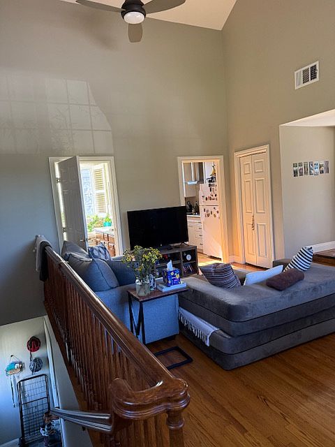 1st image of 1478 Richardson Ave #2
