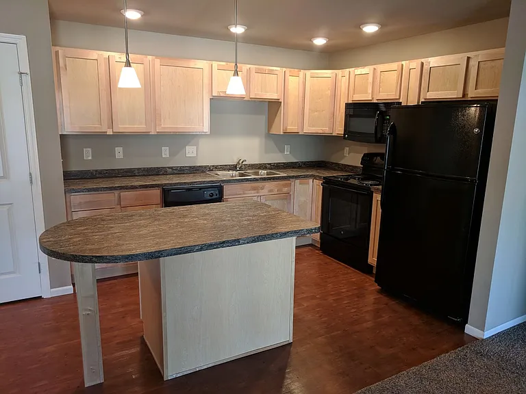 Aspen Trail Apartments — Photo 147