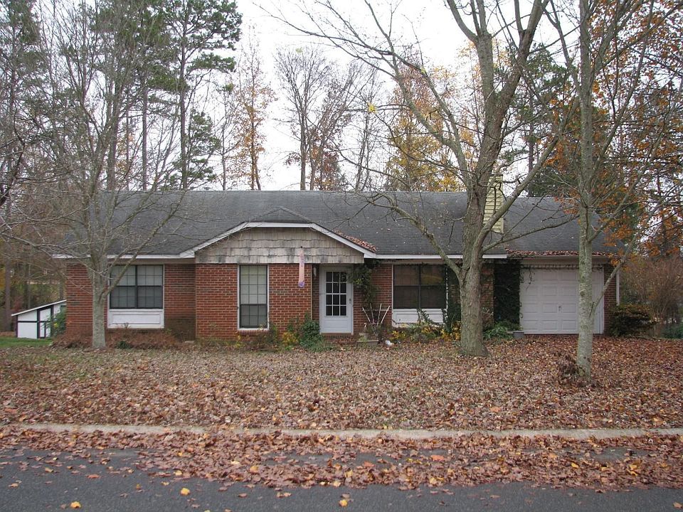 2nd image of 6300 Round Hill Rd