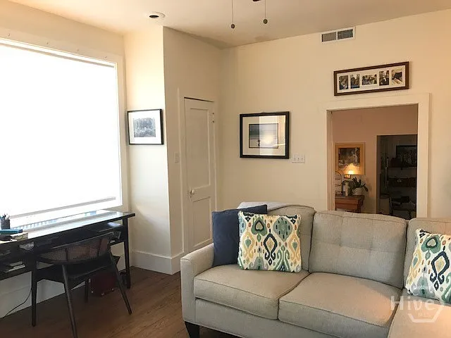 118 E Harris St #PARLOR — Photo 4