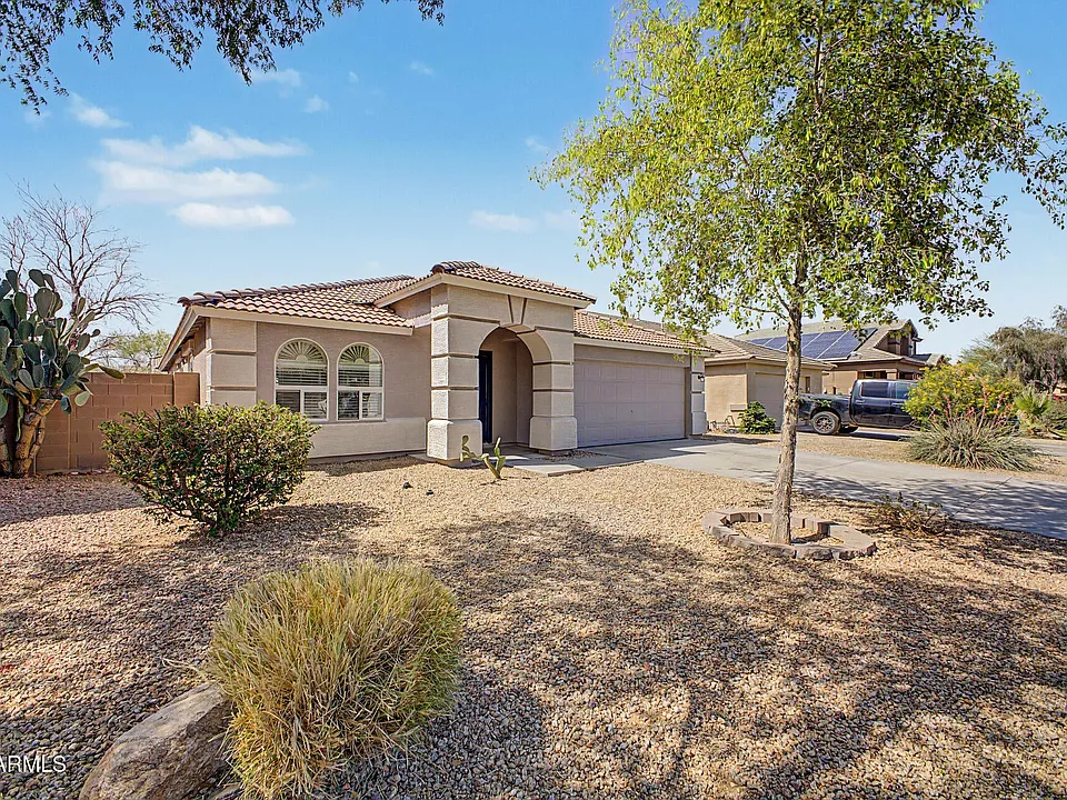15337 W Poinsettia Dr