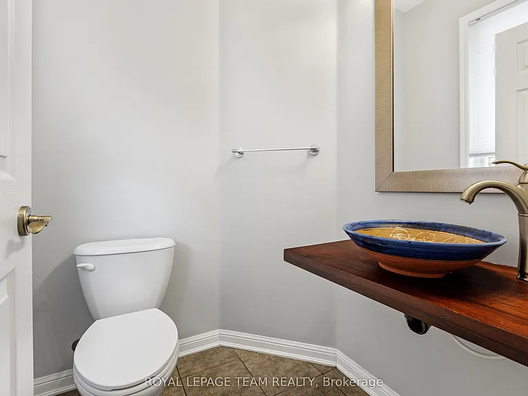 212 Huntsville Dr — Photo 37