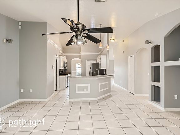 4th image of 310 Mariana Way