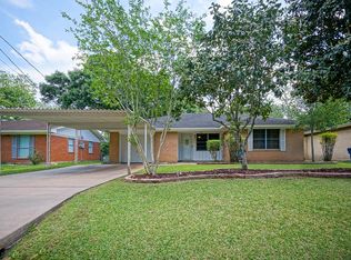 514 Pin Oak St, Alvin, TX 77511
