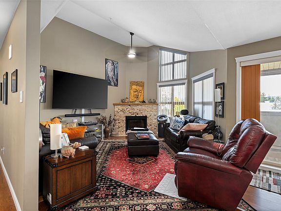 2nd image of 4949 Wills Rd #410