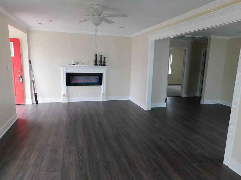108 S Griffin St — Photo 3