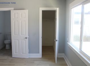 1070-1076 W 56th St #1074, Los Angeles, CA 90037