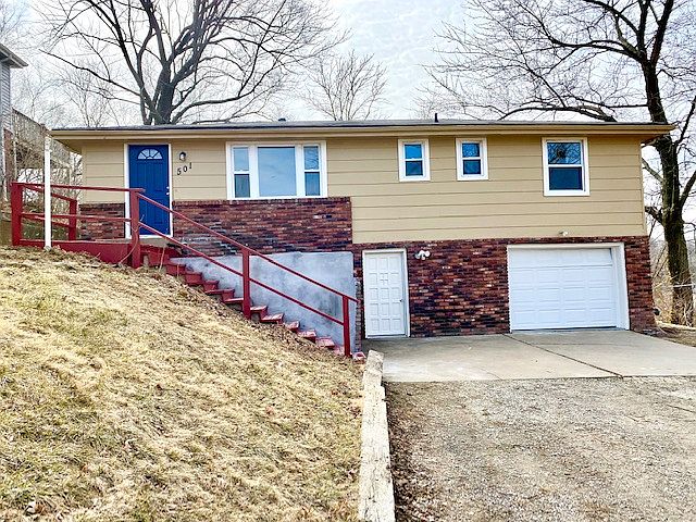 1st image of 501 Arehart Ln