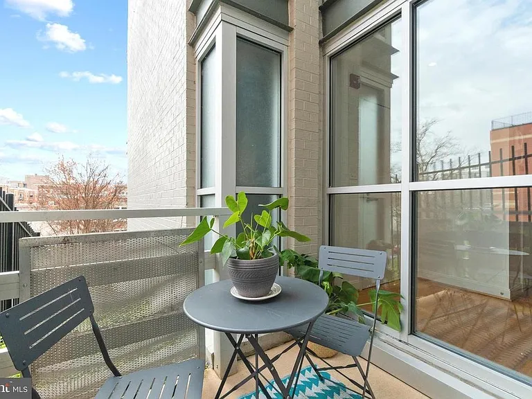 1441 Florida Ave NW #2B — Photo 4