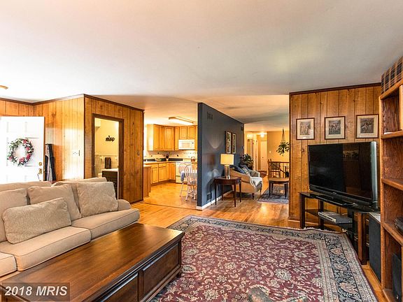 5th image of 2711 Elizabeth Dr
