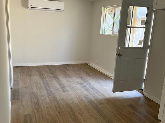 5th image of 13665 Red Hill Ave #B